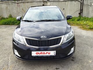 2013 Kia Rio 5-speed III, чёрный, 970000 рублей, вид 1