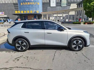 2026 Changan Qiyuan Q05 51.9 kWh II, серебристый, 1971099 рублей, вид 4