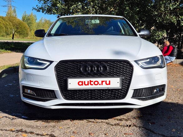 2013 Audi A4 IV (B8) Рестайлинг, белый, 1700000 рублей - вид 1