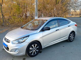 2014 Hyundai Solaris I, серебристый, 850000 рублей, вид 1