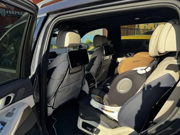2019 BMW X7 30d I (G07), серый, 6850000 рублей - вид 6