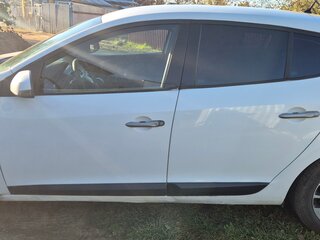 2009 Renault Megane III, белый, 420000 рублей, вид 2