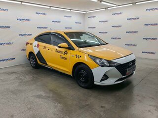 2021 Hyundai Solaris II Рестайлинг, белый, 840750 рублей, вид 2