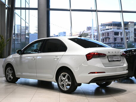 2020 Skoda Rapid II, белый, 1480000 рублей, вид 4