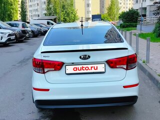 2016 Kia Rio III Рестайлинг, белый, 950000 рублей, вид 5