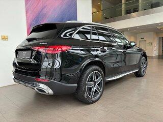 2024 Mercedes-Benz GLC 200 II (X254), чёрный, 6990000 рублей, вид 3