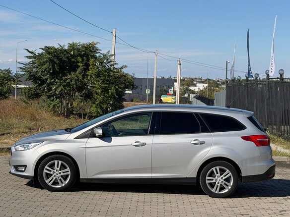 2016 Ford Focus III Рестайлинг, серебристый, 997000 рублей - вид 11