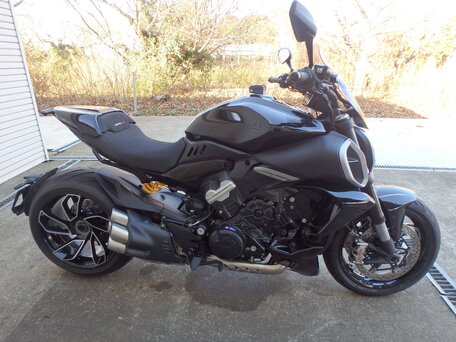 2023 Ducati Diavel V4, чёрный, 2475000 рублей, вид 2