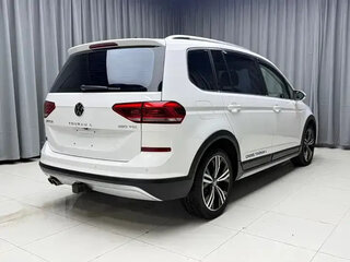 2022 Volkswagen Touran L II, белый, 1500001 рублей, вид 4