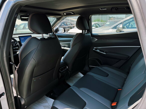 2026 Geely Cityray, серый, 3299990 рублей - вид 29