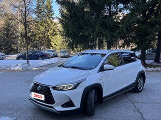 2022 Toyota Yaris L XP150 Рестайлинг, белый, 1920000 рублей, вид 1