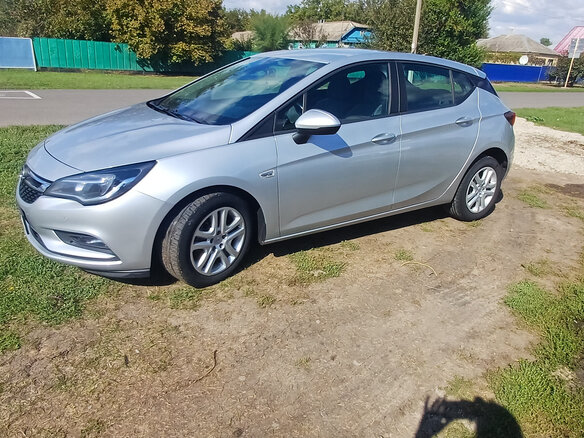 2019 Opel Astra ecoFLEX K, серый, 1400000 рублей - вид 1