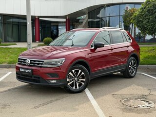 2019 Volkswagen Tiguan II, красный, 2355000 рублей, вид 1