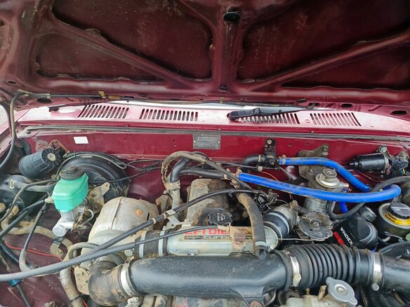 1993 Toyota Hilux Surf II Рестайлинг, красный, 555000 рублей - вид 8