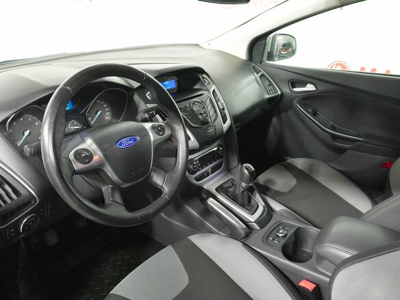 2011 Ford Focus III, серебристый, 937000 рублей - вид 9