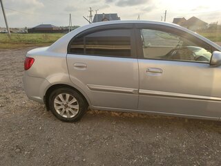 2010 Kia Rio II Рестайлинг, серебристый, 460000 рублей, вид 5