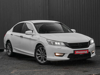 2013 Honda Accord IX, белый, 1370000 рублей, вид 3