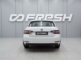 2015 Skoda Superb III, белый, 1730000 рублей, вид 4
