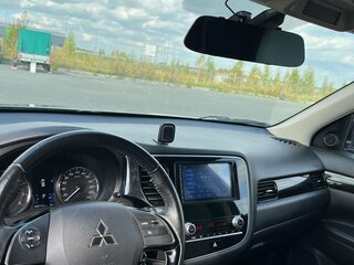 2020 Mitsubishi Outlander III Рестайлинг 3, синий, 2300000 рублей, вид 5