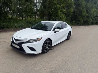 2019 Toyota Camry US Market VIII (XV70), белый, 2150000 рублей, вид 2