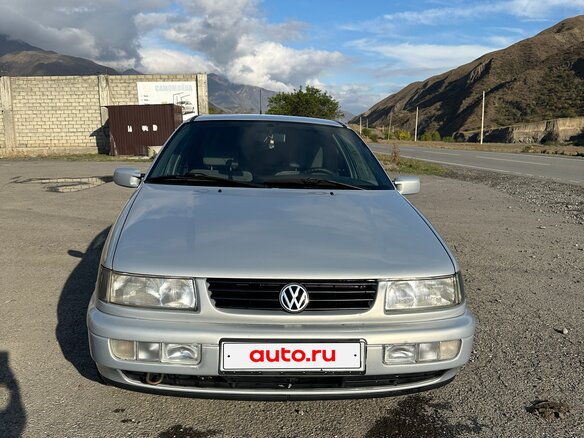 1994 Volkswagen Passat B4, серебристый, 530000 рублей - вид 4