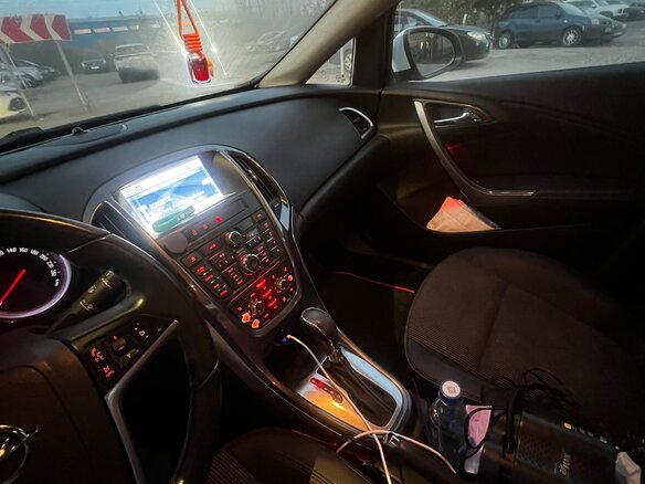 2012 Opel Astra J Рестайлинг, белый, 650000 рублей - вид 8