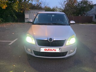 2013 Skoda Fabia II Рестайлинг, серый, 700000 рублей, вид 1