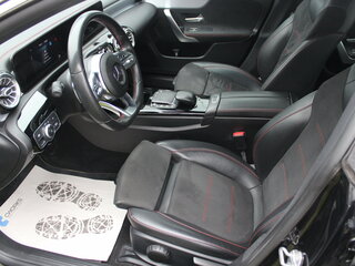 2020 Mercedes-Benz CLA 200 II (C118, X118), чёрный, 2299000 рублей, вид 5