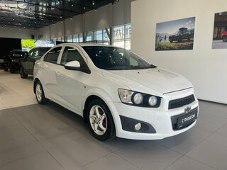 2013 Chevrolet Aveo II, белый, 480000 рублей, вид 3