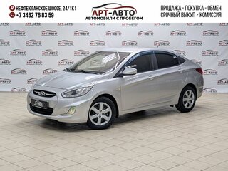2013 Hyundai Solaris I, серебристый, 699000 рублей, вид 1