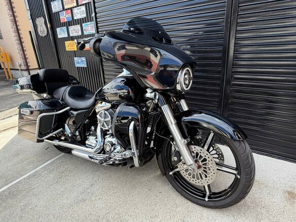 2013 Harley-Davidson Street Glide, чёрный, 1377000 рублей - вид 2