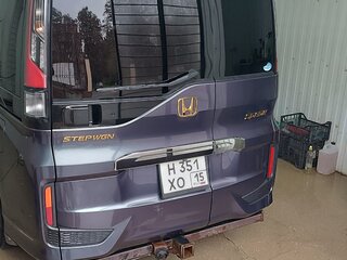 2015 Honda Stepwgn Spada V, фиолетовый, 1750000 рублей, вид 3