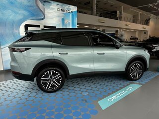 2026 Omoda C7, зелёный, 3099000 рублей, вид 2