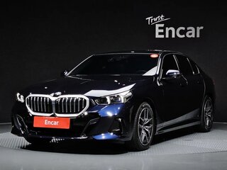 2026 BMW 5 серии 523d xDrive VIII (G60/G61/G68), синий, 9458000 рублей, вид 1