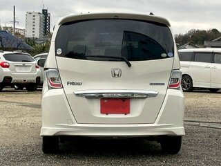 2016 Honda Freed I Рестайлинг 2, серебристый, 873000 рублей, вид 4