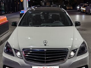 2011 Mercedes-Benz E-Класс 300 IV (W212, S212, C207), белый, 1690000 рублей, вид 3