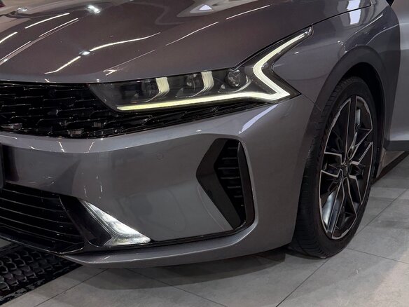 2023 Kia K5 III, серый, 3570000 рублей - вид 6