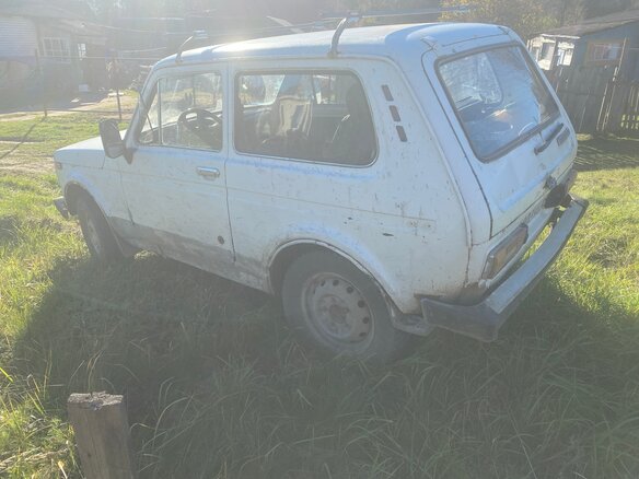 1995 Lada (ВАЗ) 2121 (4x4) I Рестайлинг, белый, 100000 рублей - вид 8
