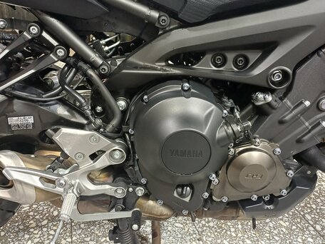 2017 Yamaha MT-09 Tracer (FJ-09), чёрный, 800000 рублей, вид 4