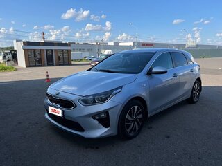 2021 Kia Ceed III, белый, 1380000 рублей, вид 3