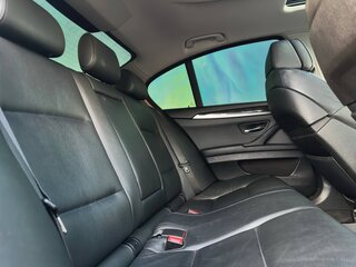 2011 BMW 5 серии 523i VI (F10/F11/F07), чёрный, 1646000 рублей, вид 4