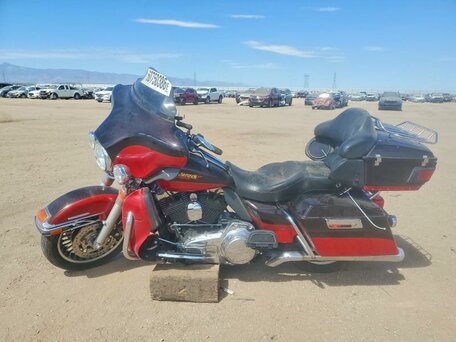 2010 Harley-Davidson Electra Glide, красный, 675427 рублей, вид 3