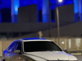 2001 BMW 5 серии 520i IV (E39) Рестайлинг, серебристый, 880000 рублей, вид 2