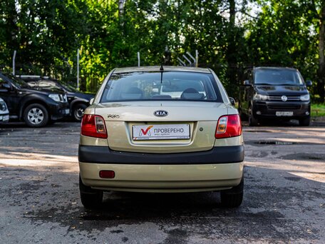 2009 Kia Rio II, бежевый, 410001 рублей, вид 4