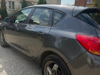 2011 Opel Astra J, серый, 580000 рублей, вид 3