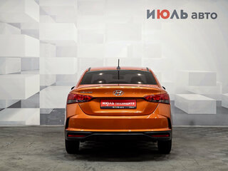 2022 Hyundai Solaris II Рестайлинг, оранжевый, 1600000 рублей, вид 5