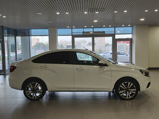 2015 Lada (ВАЗ) Vesta I, белый, 765000 рублей, вид 4