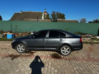 2010 Skoda Octavia II (A5) Рестайлинг, серебристый, 650000 рублей, вид 4