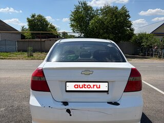 2010 Chevrolet Aveo I Рестайлинг, белый, 390000 рублей, вид 3