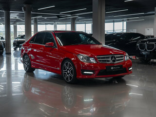 2013 Mercedes-Benz C-Класс 250 III (W204) Рестайлинг, красный, 1680000 рублей, вид 2